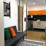 S'apartments New * לייריה